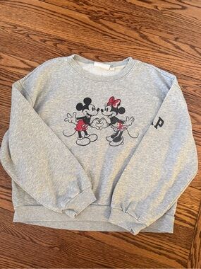 GAP Kids x Disney Mickey & Minnie Mouse Gray Crewneck Sweatshirt XXL Fits XS/S